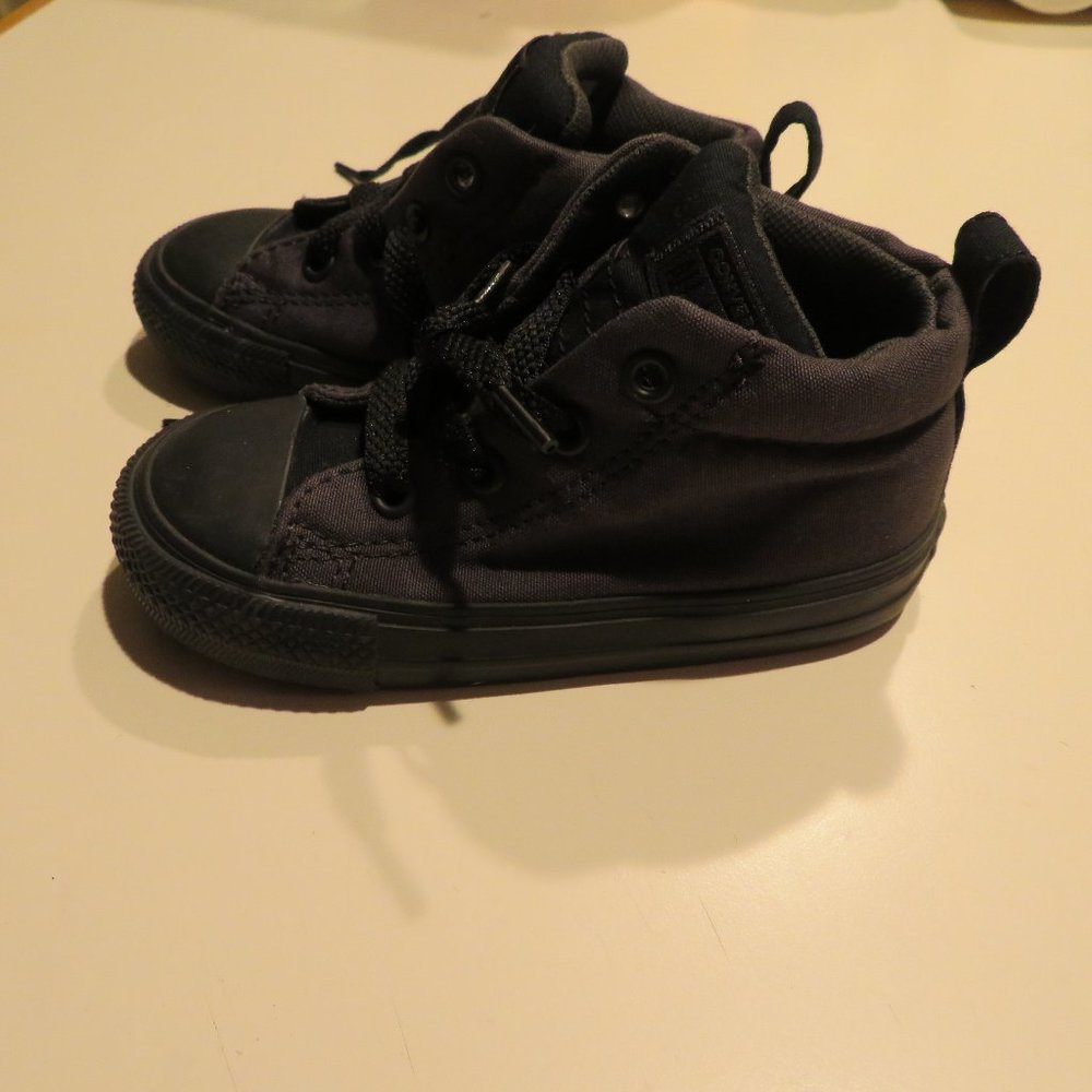 Toddler Converse Size 7. Excellent Shape.